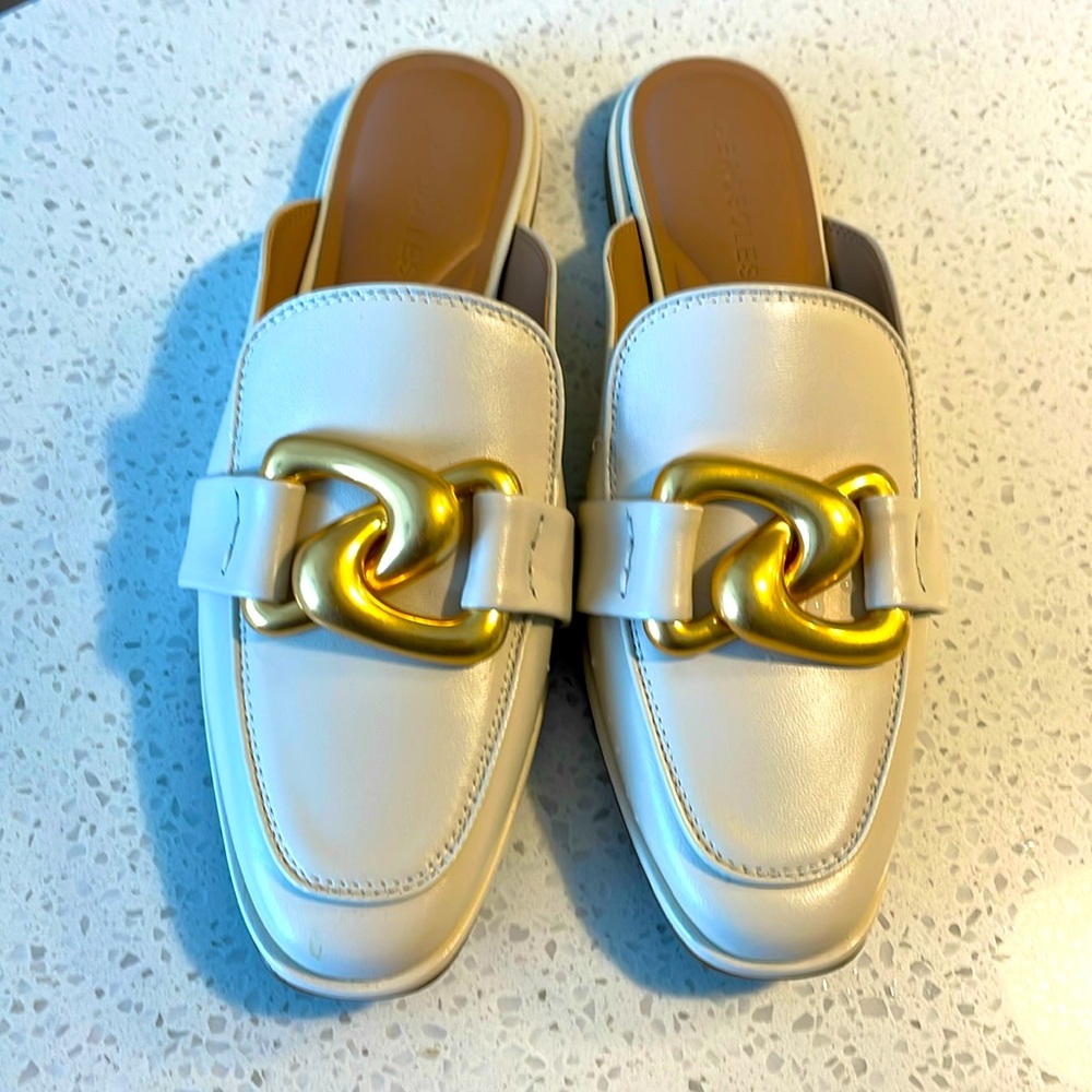 Aerosoles slide white leather slip ons with gold buckle